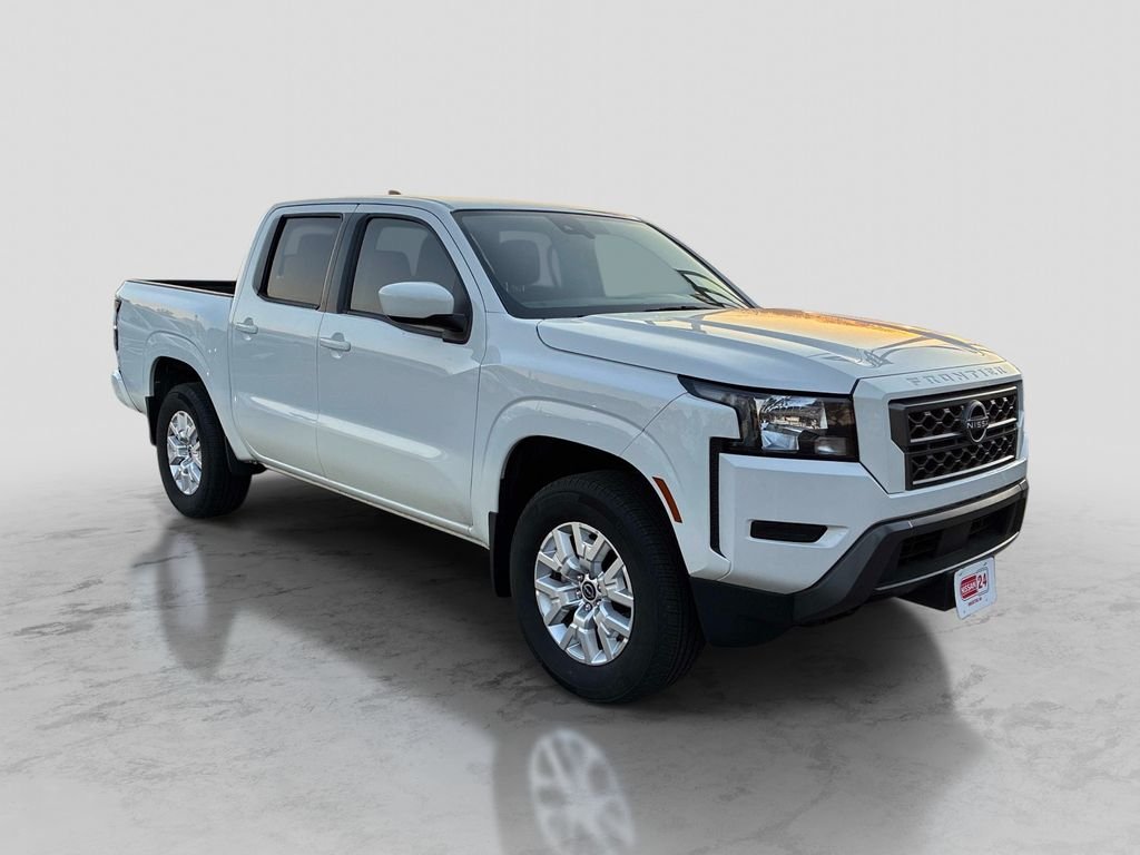 Used 2023 White Nissan SV image 3
