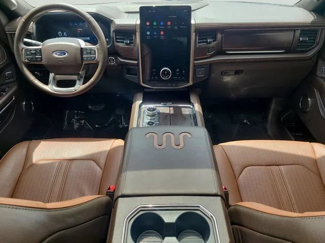 Used 2022  Ford King Ranch image 11
