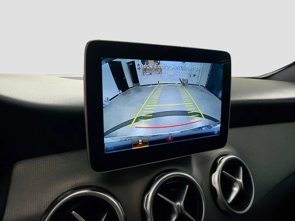 Certified Used 2020 Polar White Mercedes-Benz GLA 250 image 14