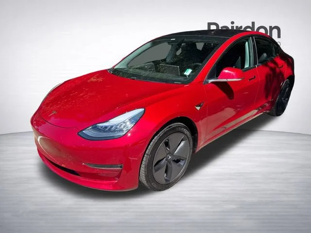 Used 2018 Red Metallic Tesla Long Range image 3