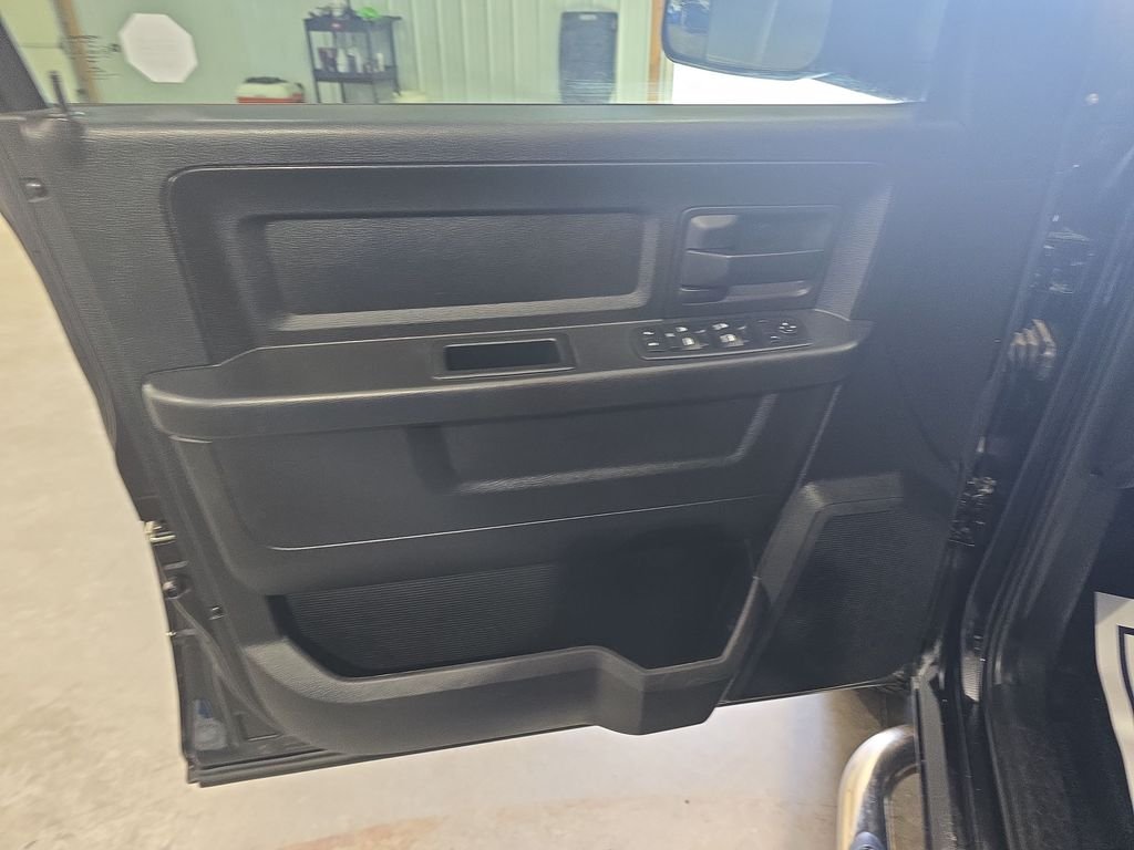 Used 2016 Black Ram Tradesman image 12