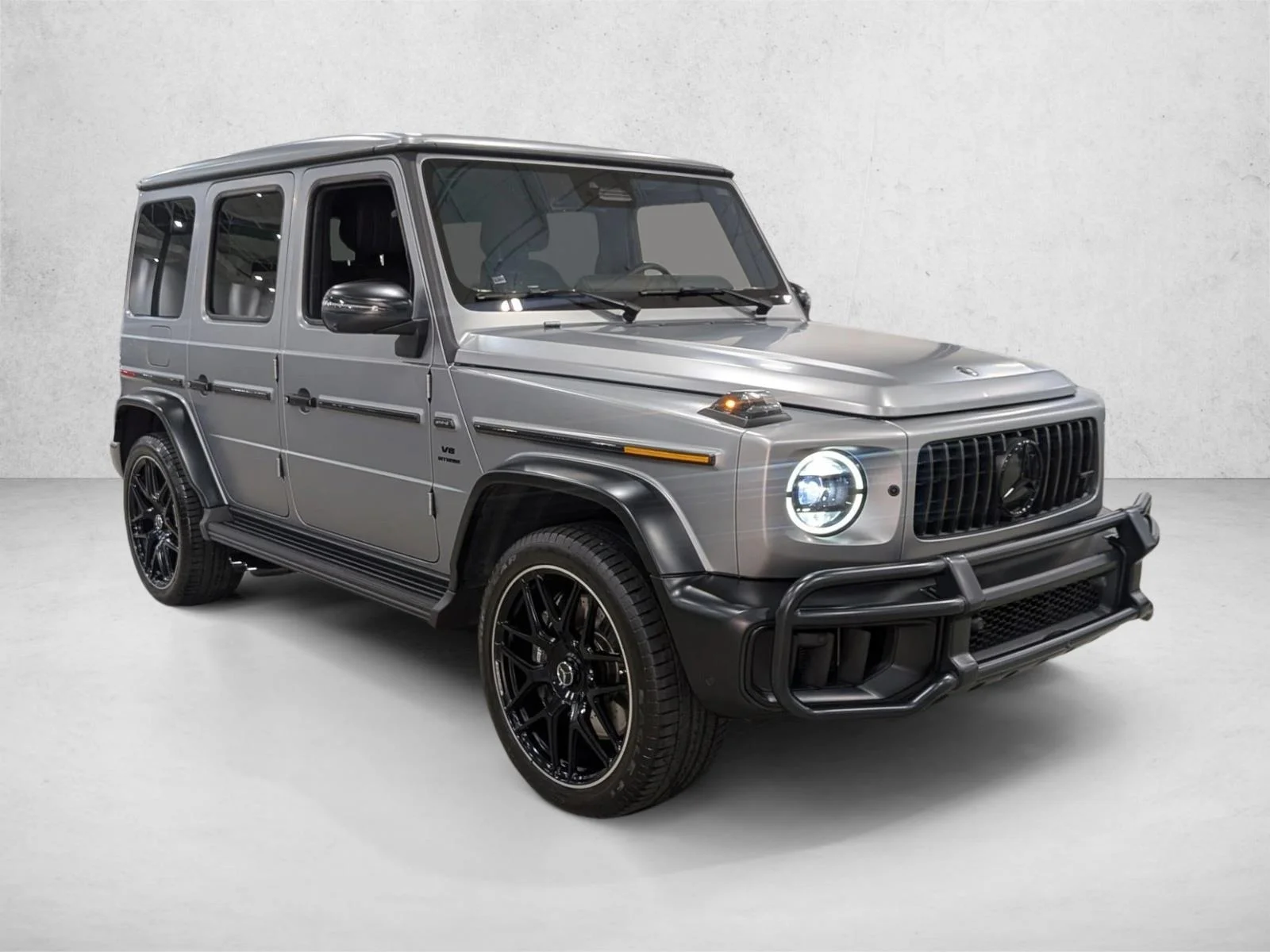 Used 2025 Manufaktur Platinum Magno Mercedes-Benz AMG® G 63 image 3