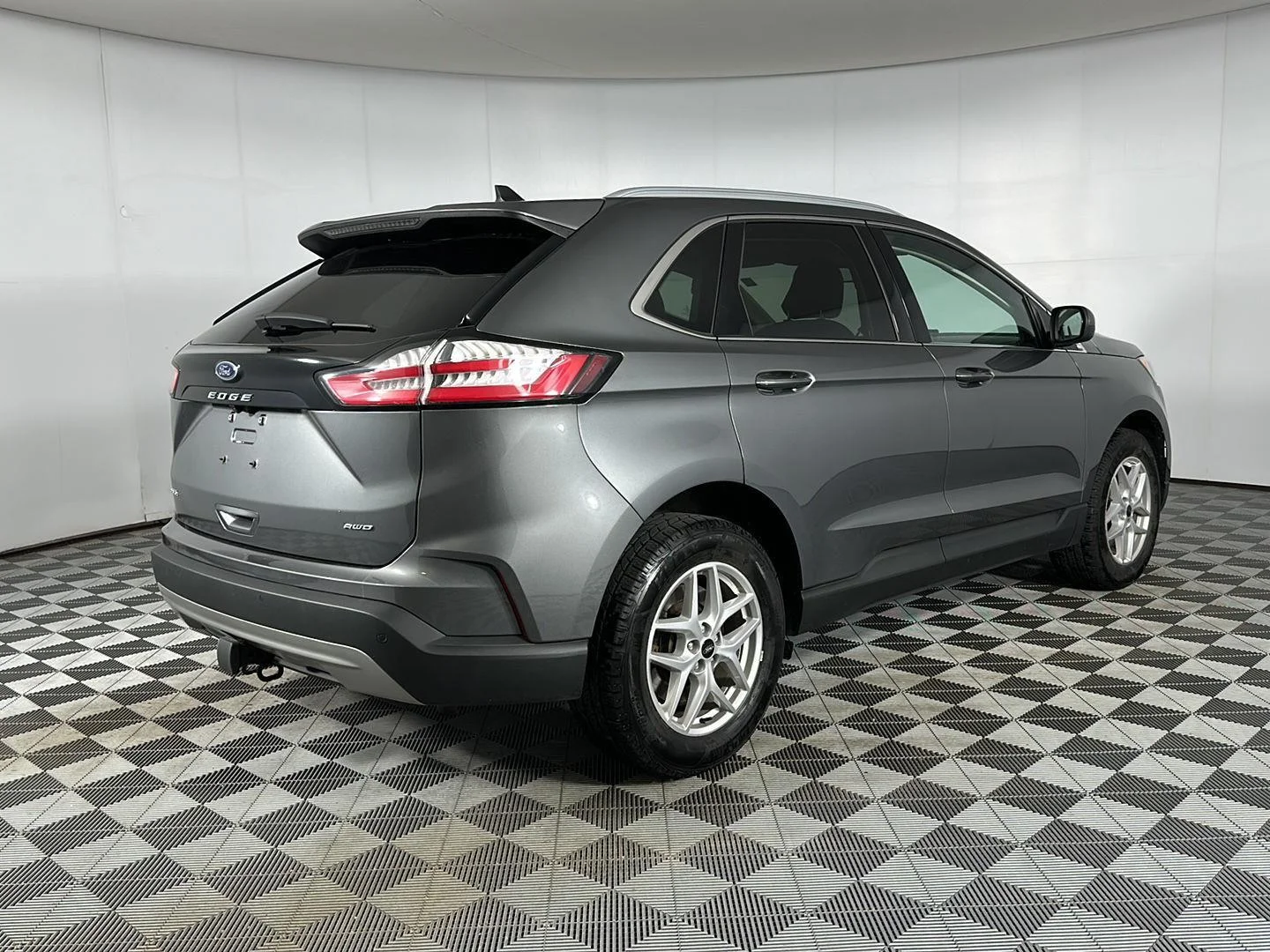 Used 2024 Carbonized Gray Ford SEL image 13
