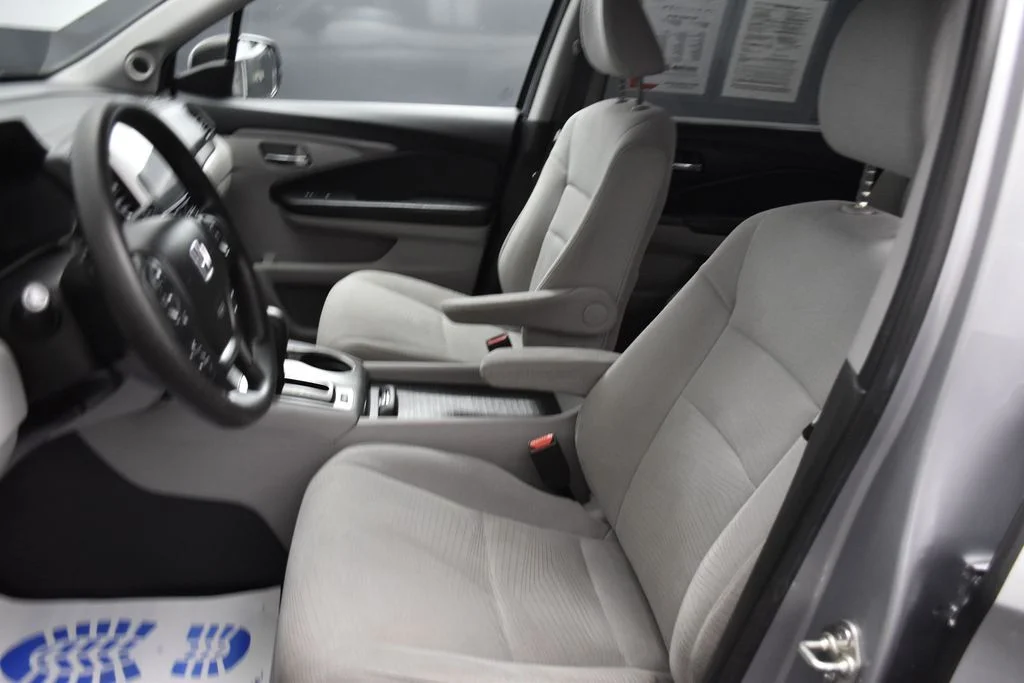 Used 2017 Silver Honda EX image 20