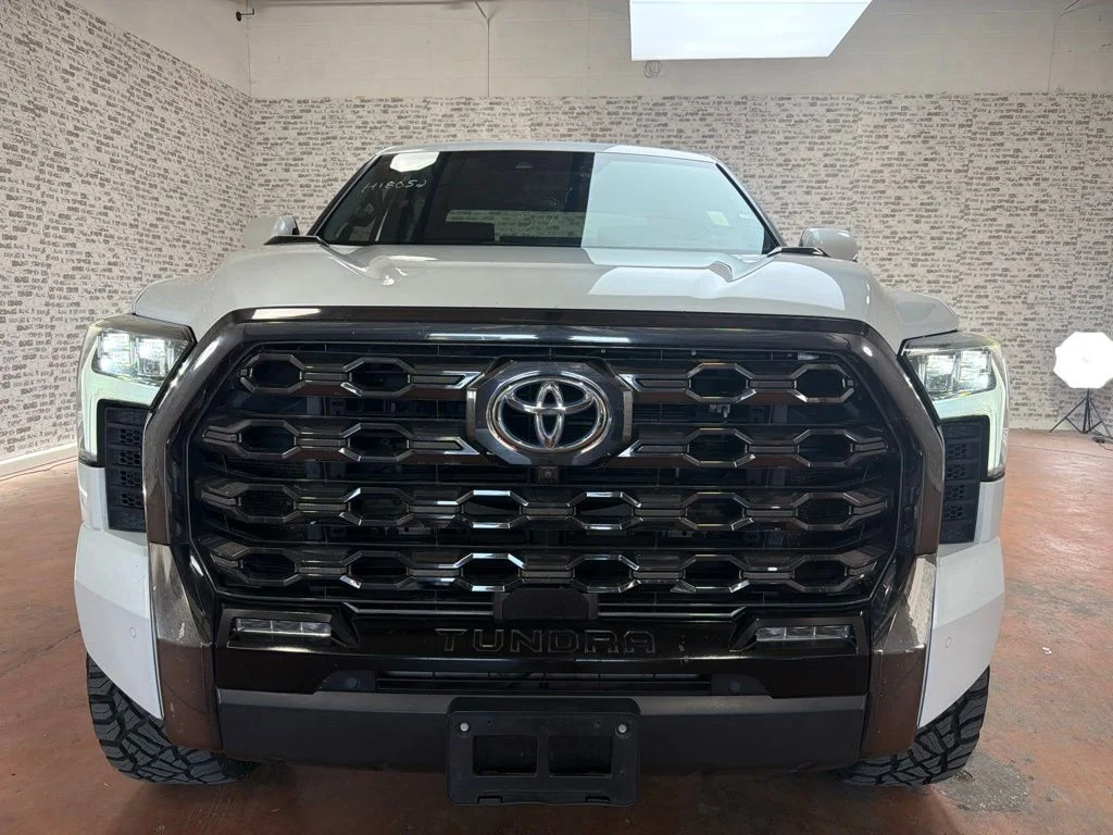 Used 2022 Wind Chill Pearl Toyota Platinum image 2