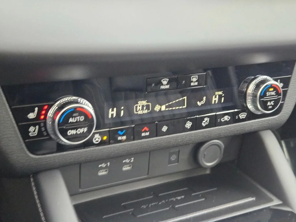 2026 Mitsubishi Outlander SEL - Photo 26