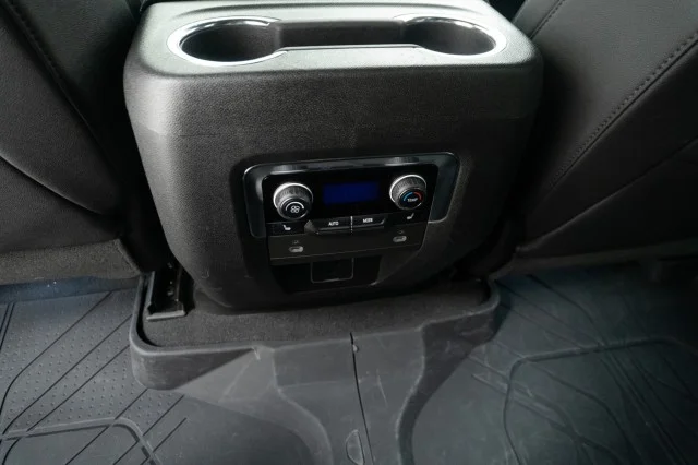 Used 2023  Chevrolet Z71 image 26