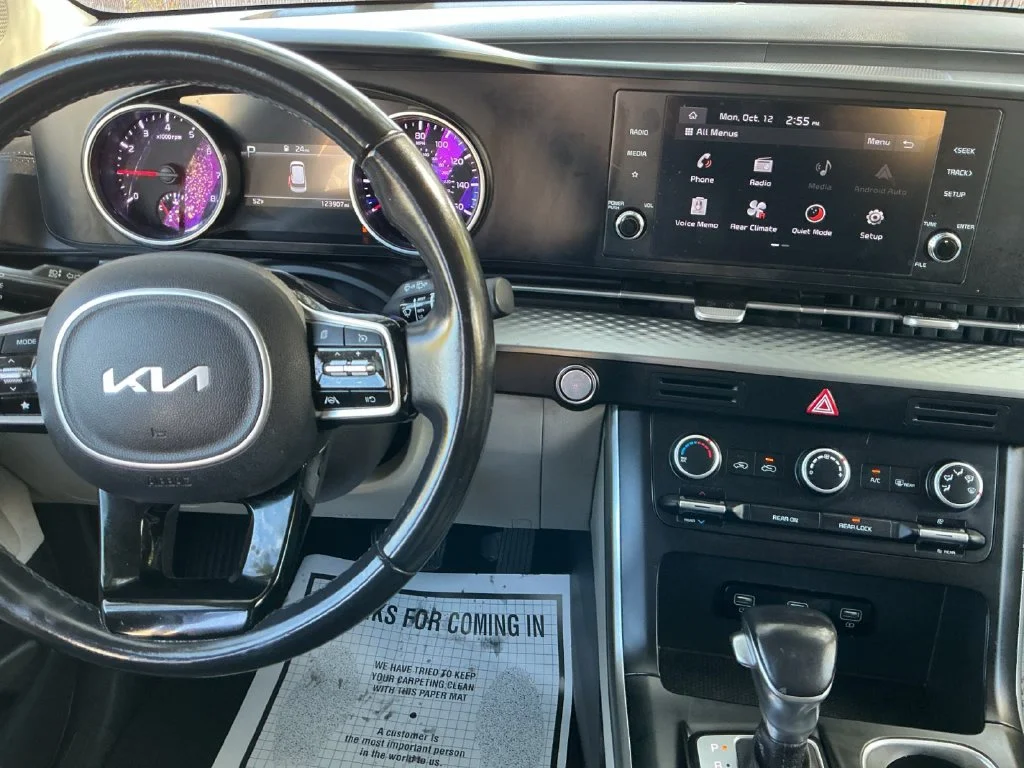 Used 2022 Gray Kia LXS image 23