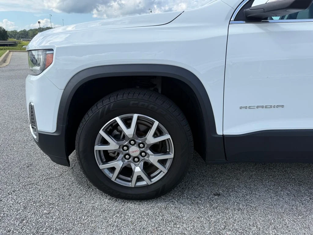 Used 2020 White GMC SLT image 24