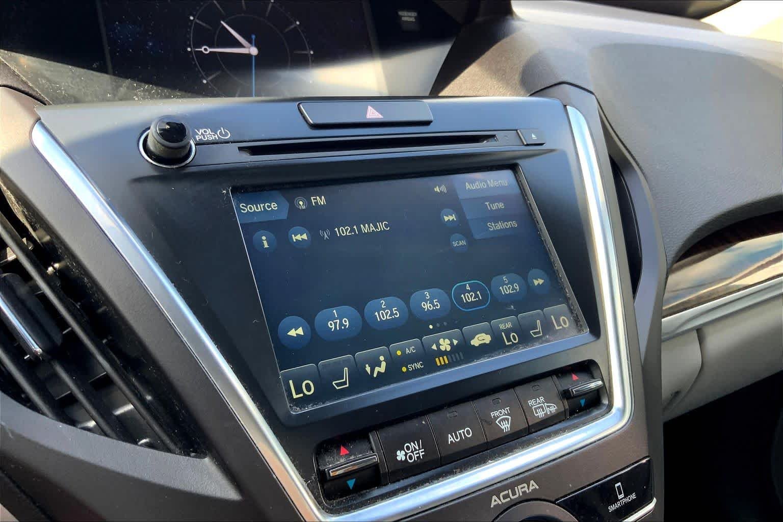 Used 2018 Lunar Silver Metallic Acura  image 31