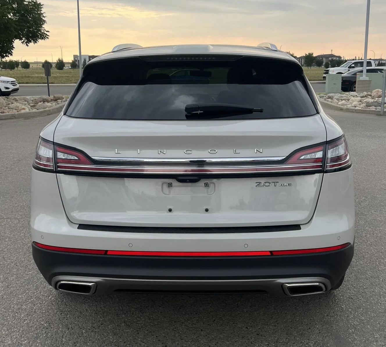 Used 2020 PEARL Lincoln RESERVE AWD **New Arrival** image 4