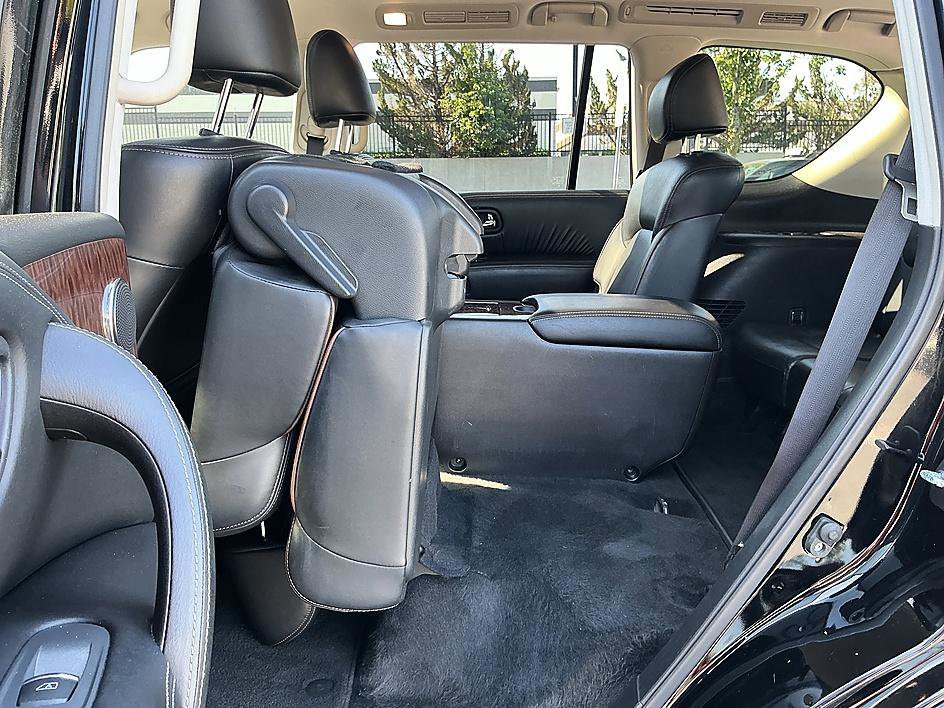 Used 2019 Super Black Nissan SL image 25