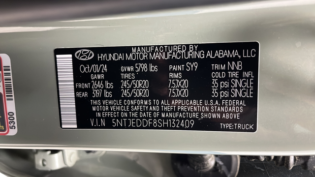 Used 2025 Sage Gray Hyundai Limited image 37