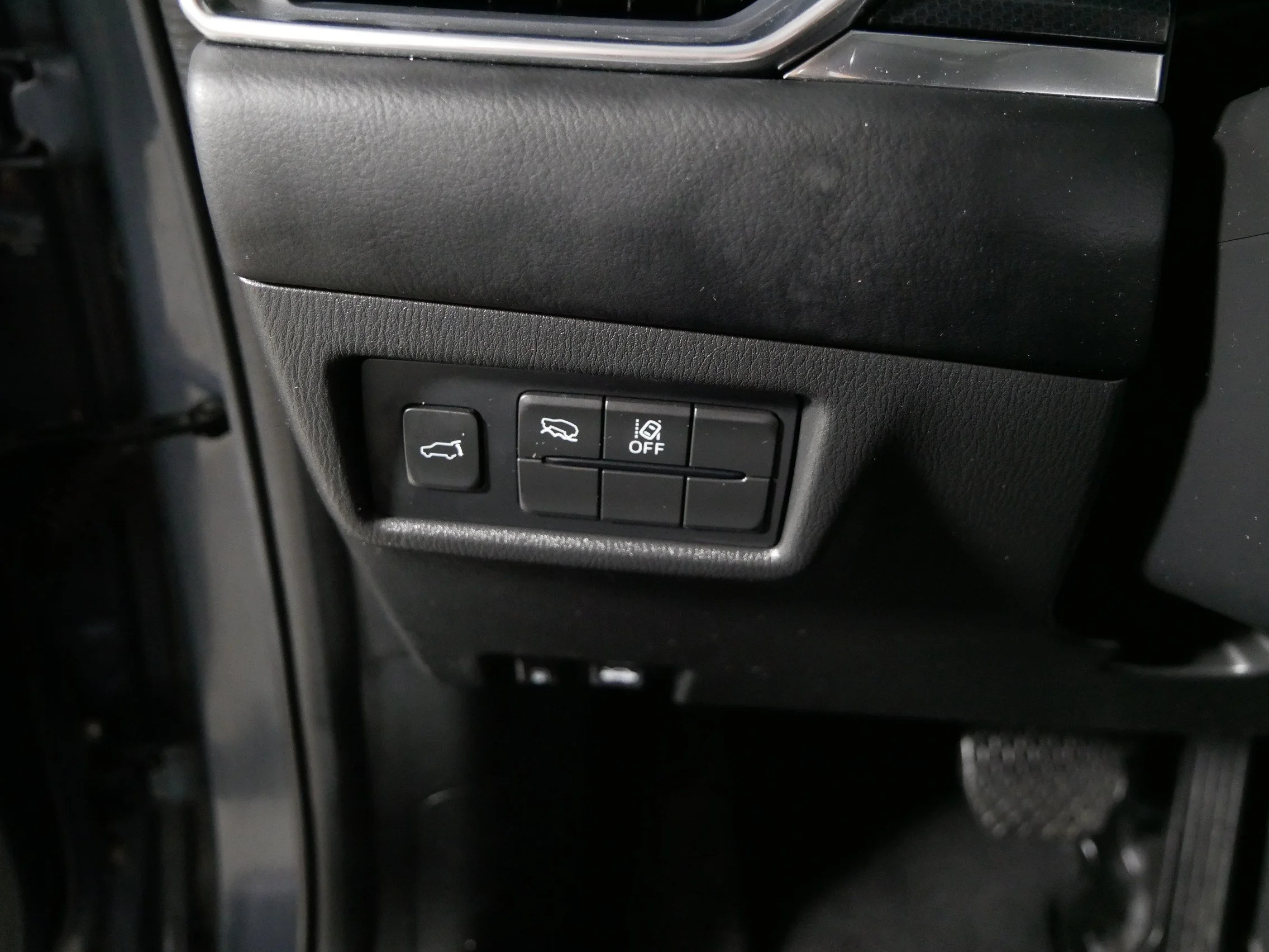Used 2024 Polymetal Gray Metallic Mazda 2.5 S Carbon Edition image 26