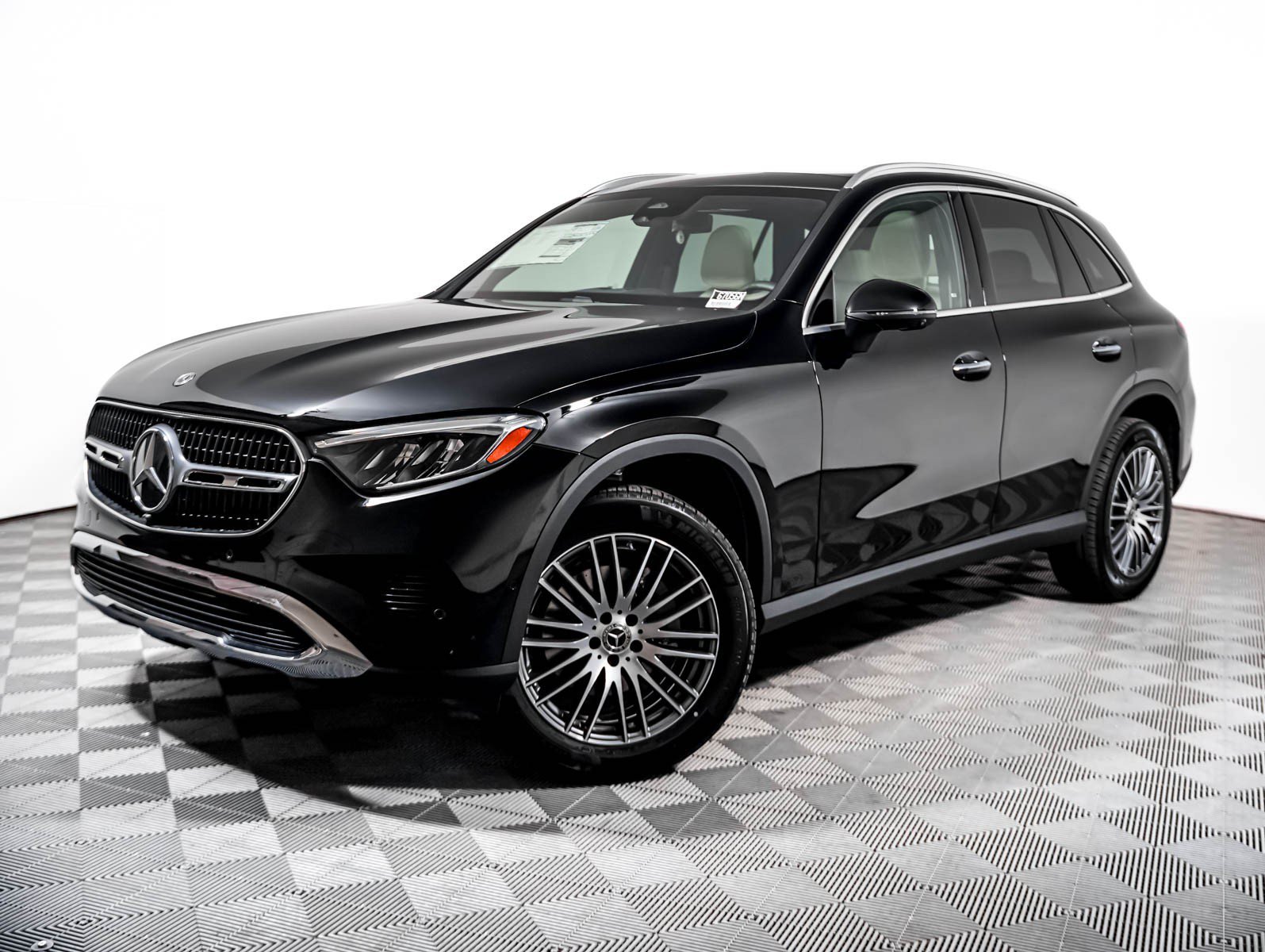 New 2026 Black Mercedes-Benz GLC 300 image 1