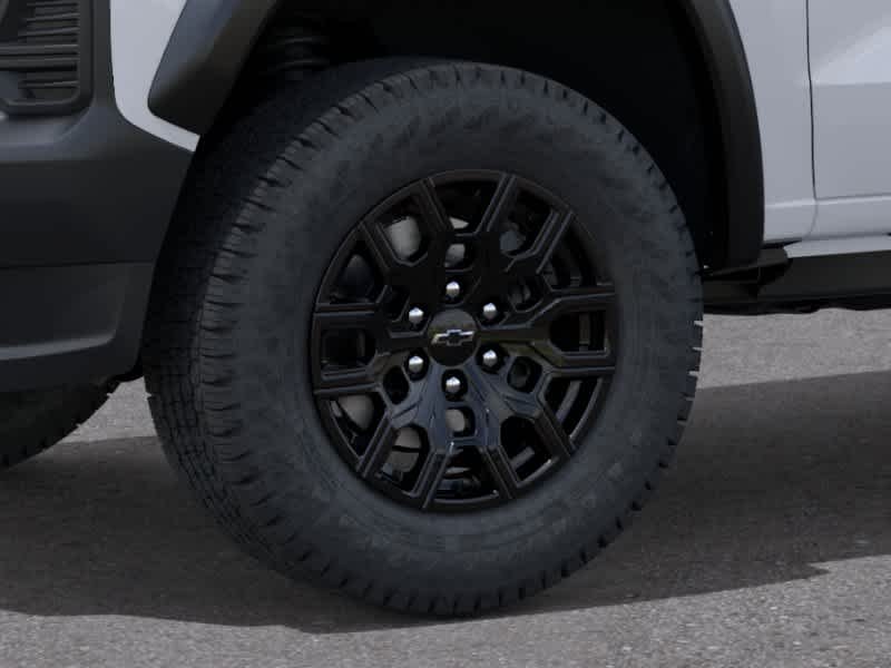 New 2026 Summit White Chevrolet Trail Boss image 9