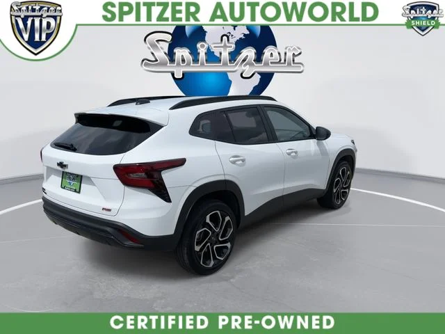 Used 2025 White Chevrolet 2RS image 9