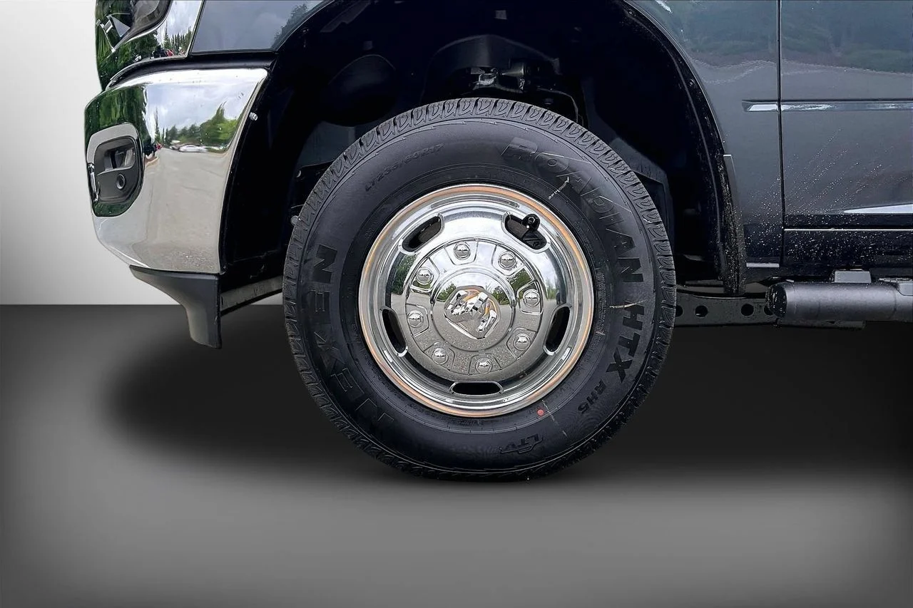 New 2026 Forged Blue Metallic Exterior Paint RAM Tradesman image 31