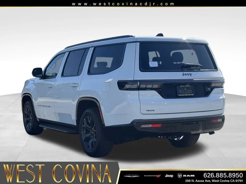 New 2026 Bright White Clear-Coat Exterior Paint Jeep Limited Altitude image 10