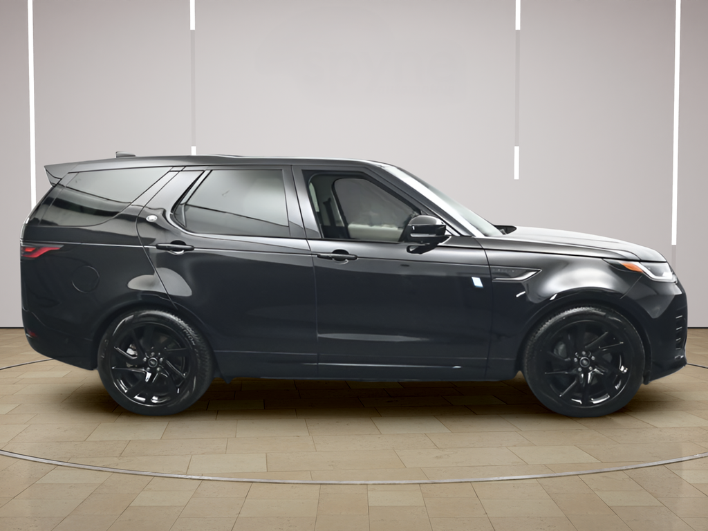 Certified Used 2025 Black Land Rover Dynamic SE image 25