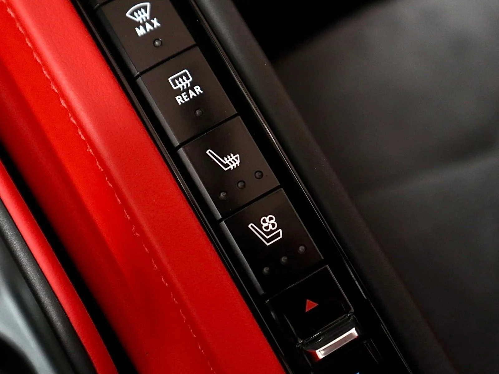 Used 2025 Torch Red Chevrolet 3LZ image 31