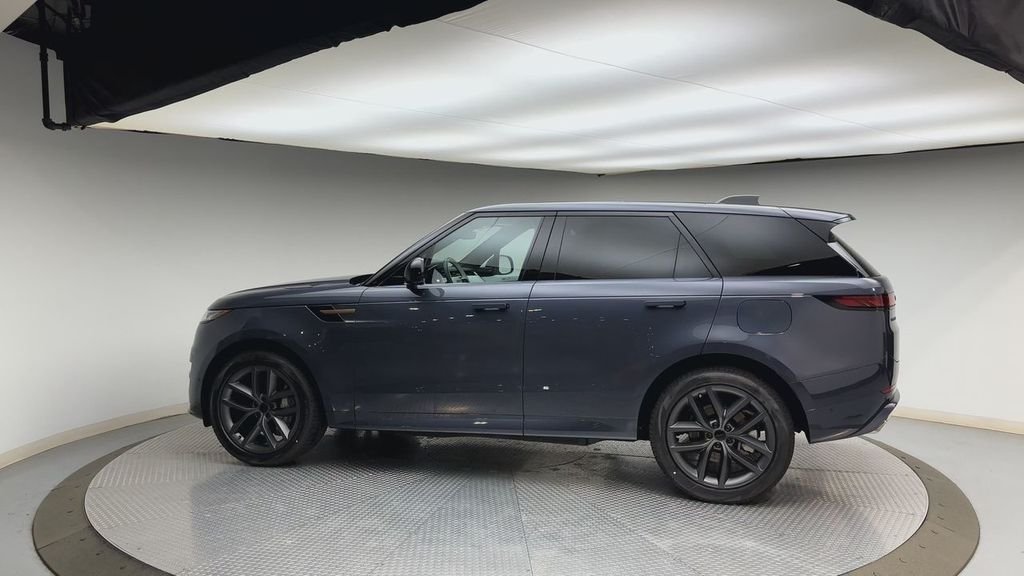 Used 2026 Varesine Blue Metallic Land Rover Dynamic SE image 5
