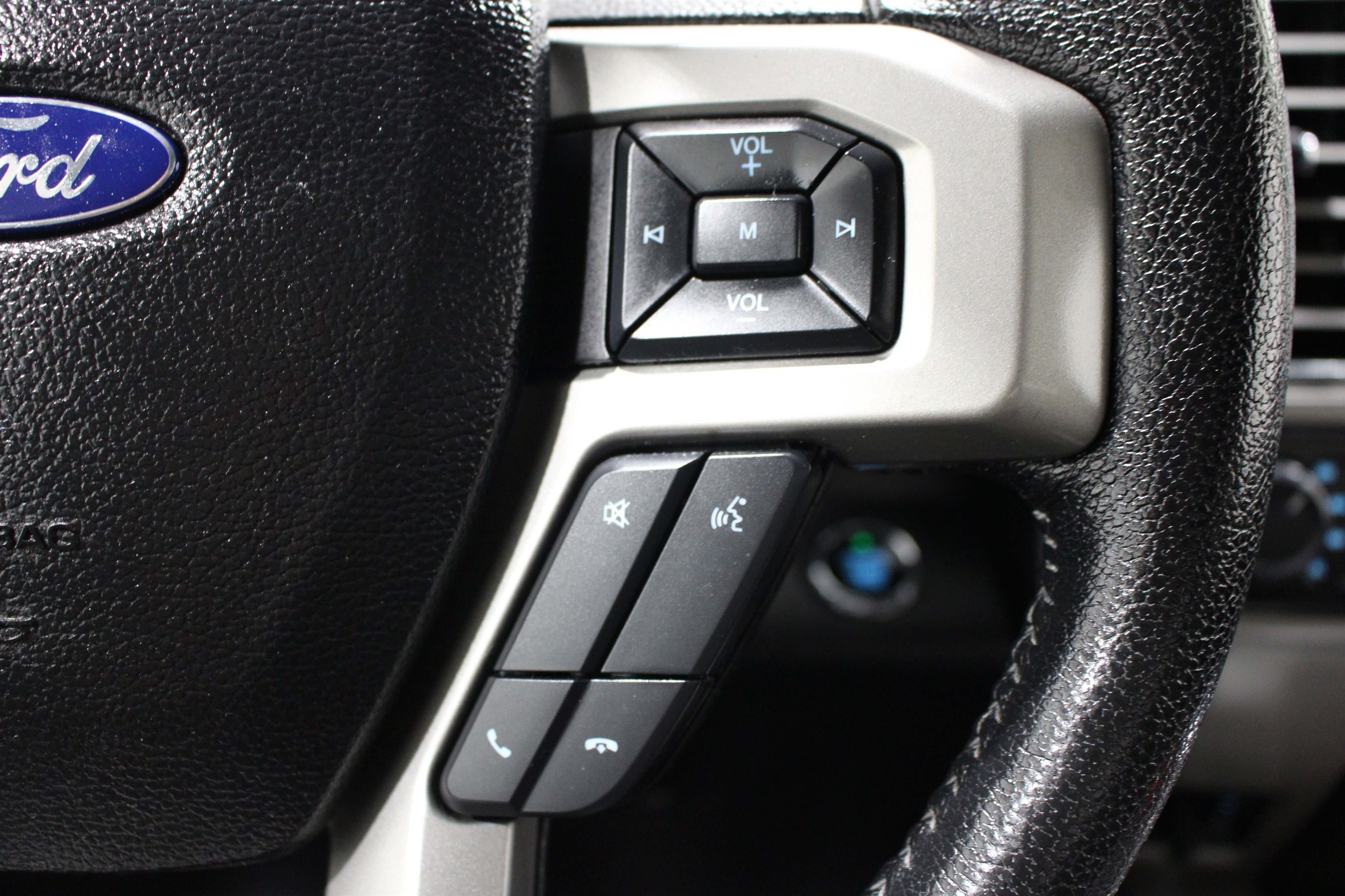 2016 Ford F-150 Lariat - Photo 13