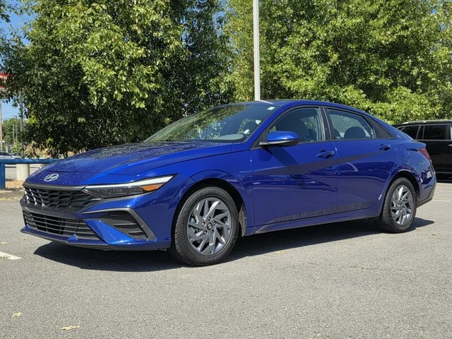 2024 HYUNDAI ELANTRA SEL