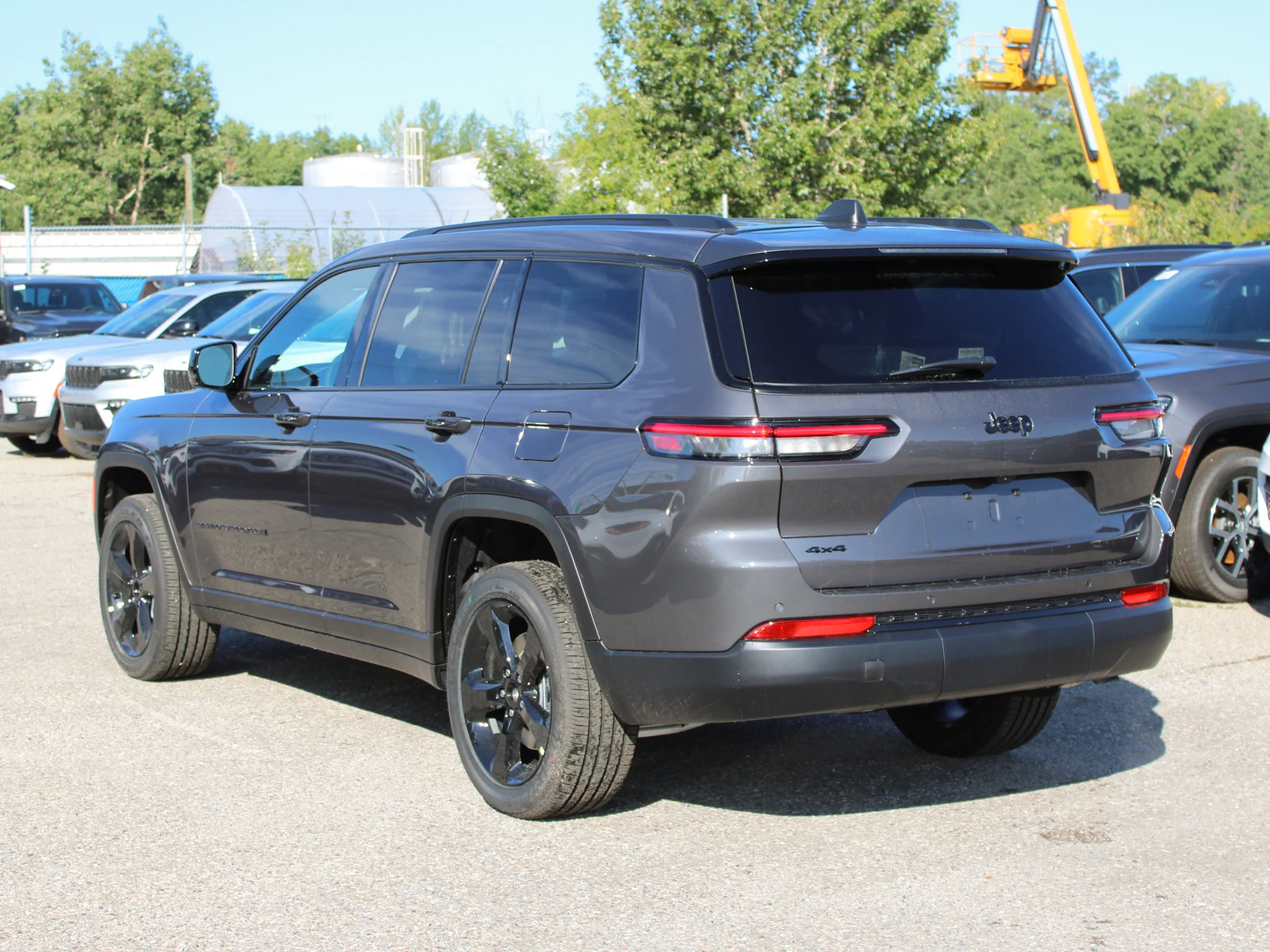 New 2025 Grey Jeep Altitude* 4x4, Sunroof, Heated Leather/Wheel image 3