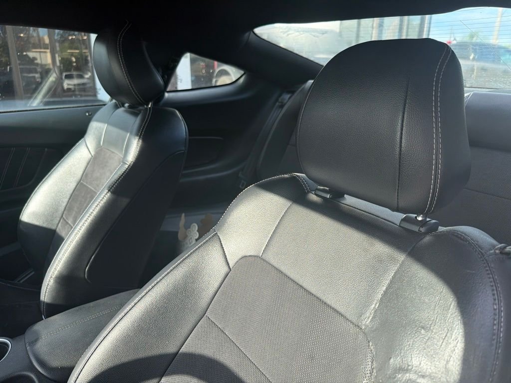 Used 2021 Gray Ford GT Premium image 10