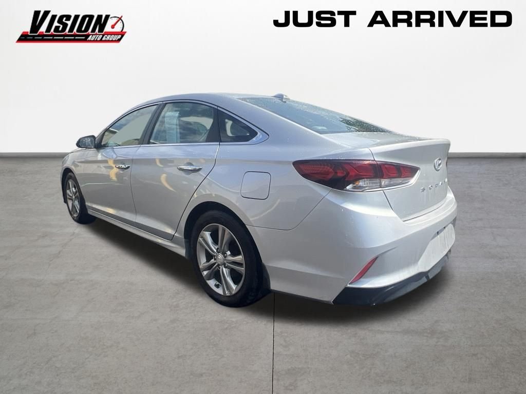 Used 2019 Silver Hyundai SEL image 3