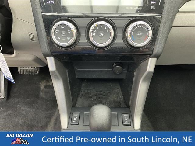 Used 2016 Ice Silver Metallic Subaru 2.5i Premium image 11