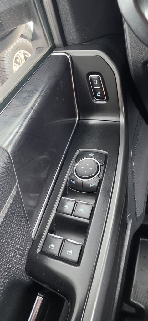 Used 2023 Avalanche Ford XLT image 15