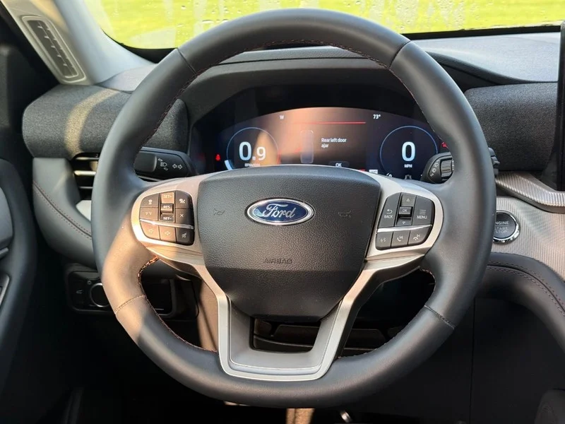 Used 2026 Agate Black Metallic Ford Active 4WD image 13