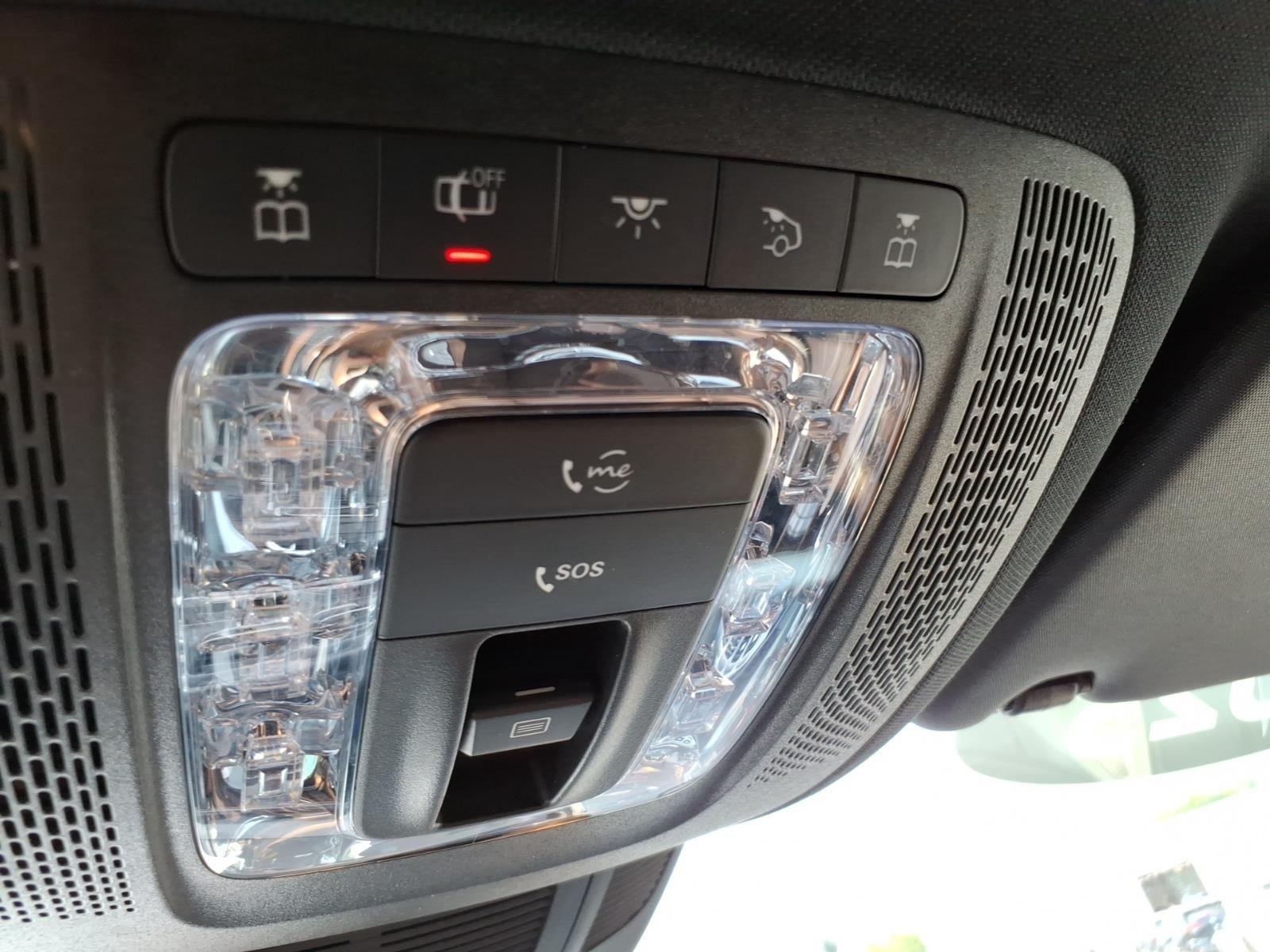 Used 2025 Black MERCEDES-BENZ  image 23