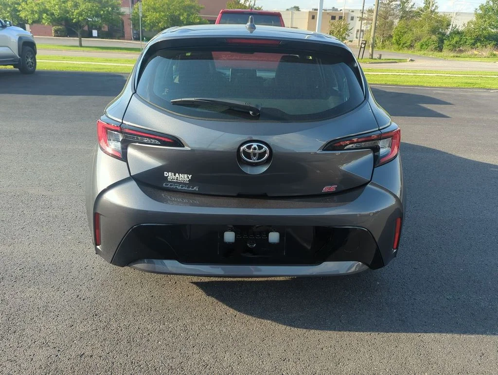 Used 2025 Gray Toyota SE image 7