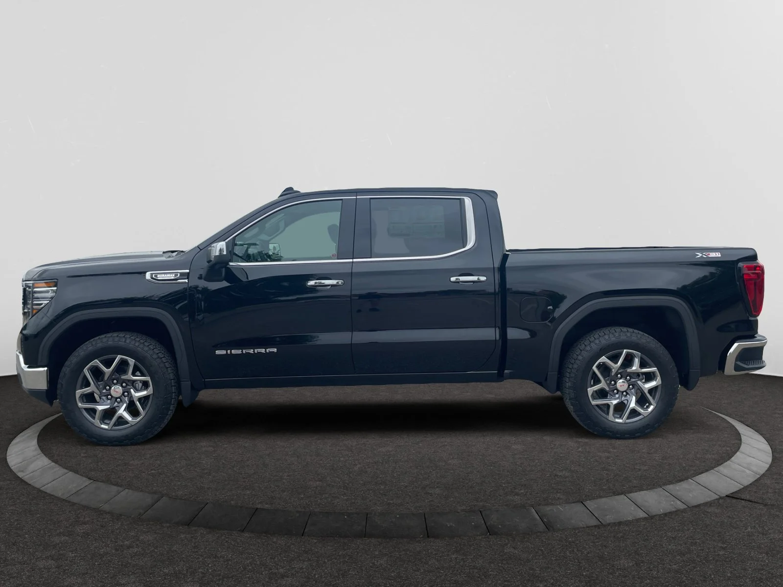 New 2026 Onyx Black GMC SLT image 2