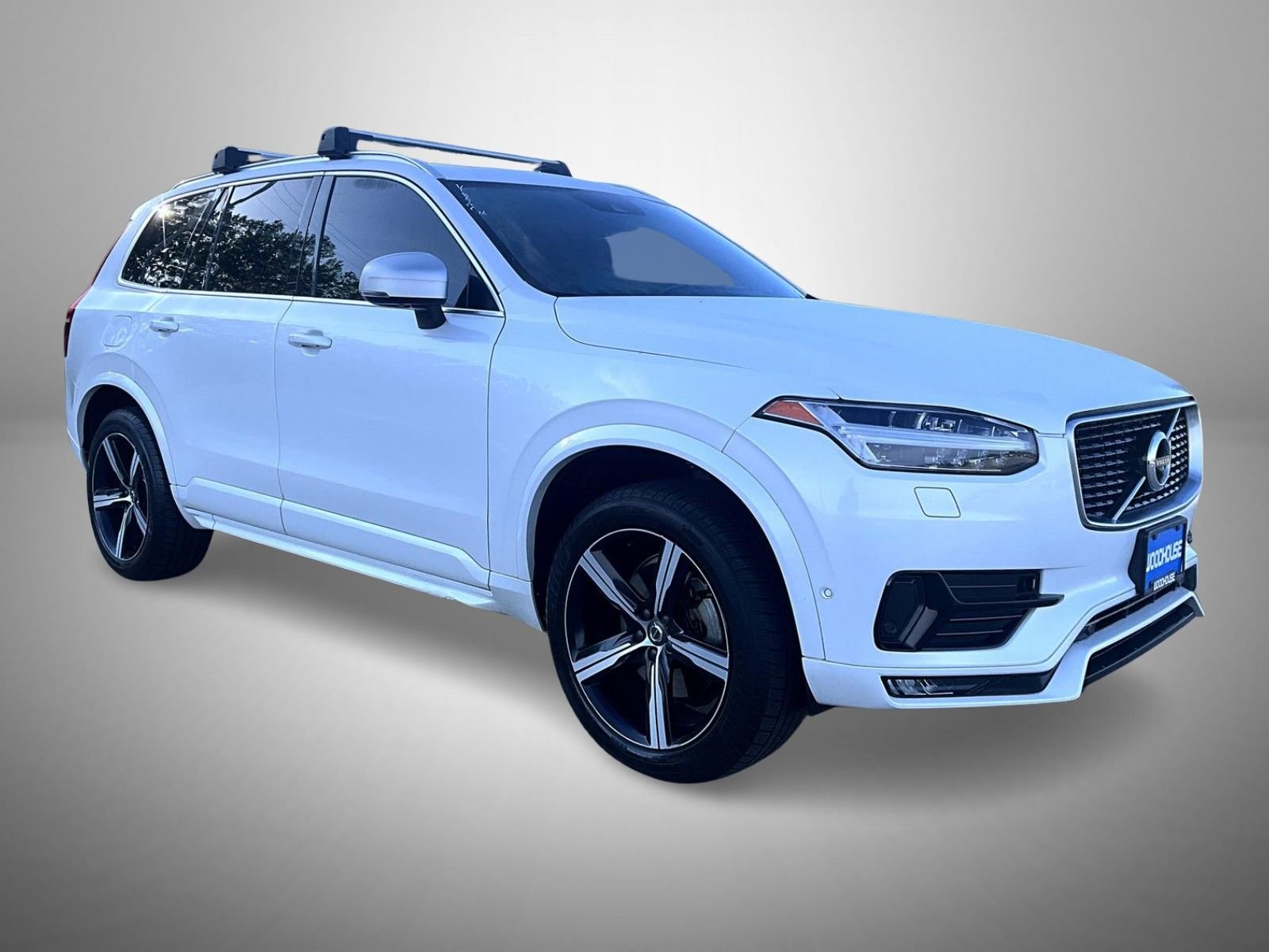 Used 2016 White Volvo T6 R-Design image 3