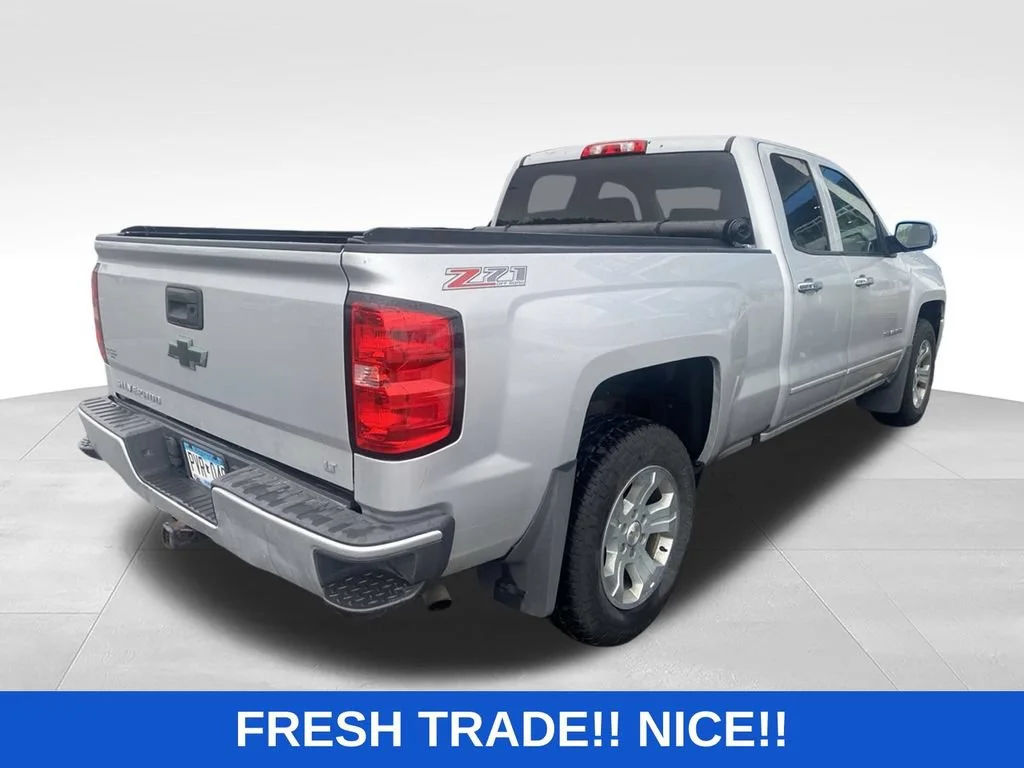 Used 2017 SILVER ICE METALLIC Chevrolet LT image 3
