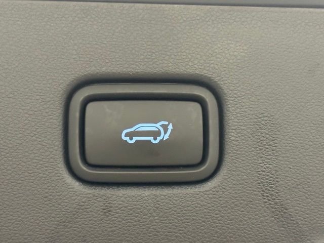 Used 2024 Gray Hyundai SEL image 8