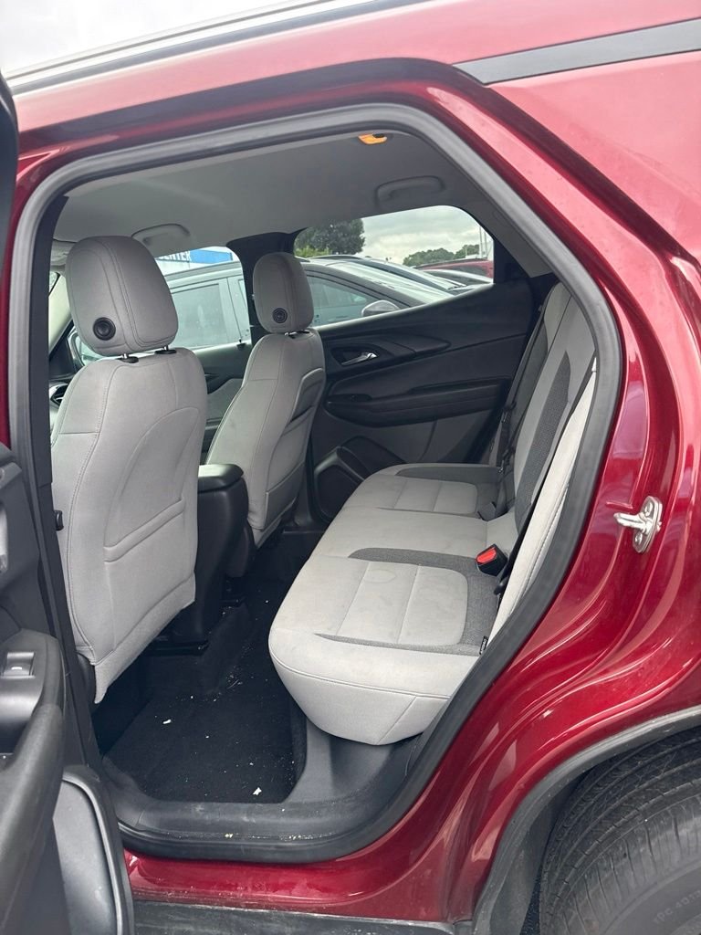 Used 2025 Red Chevrolet LT image 3