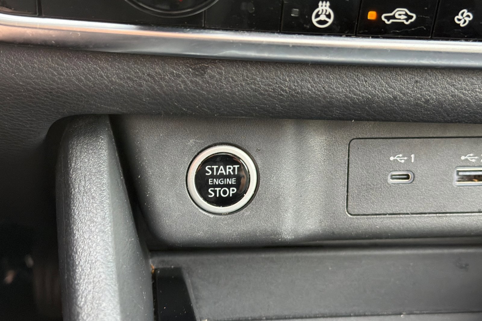 Used 2023 Pearl White Tricoat Nissan SV image 21