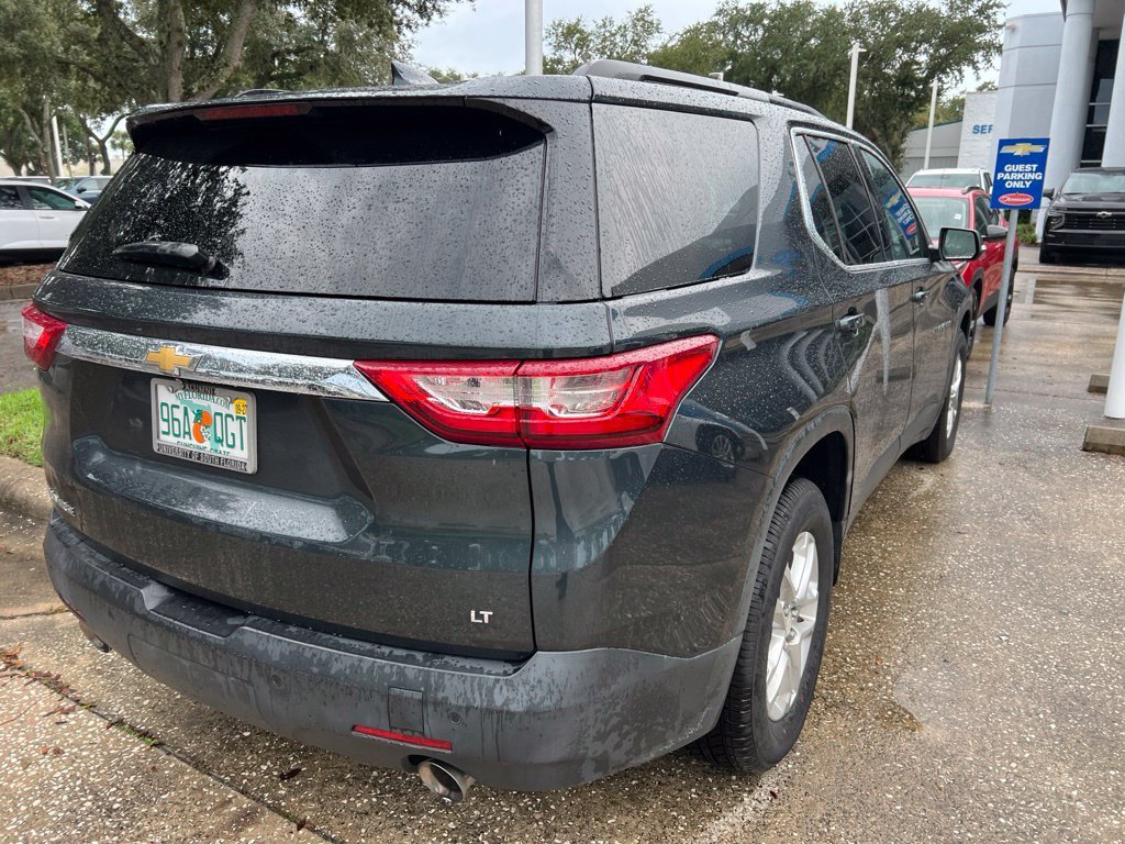 Used 2021 GRAPHITE METALLIC Chevrolet LT Cloth image 3