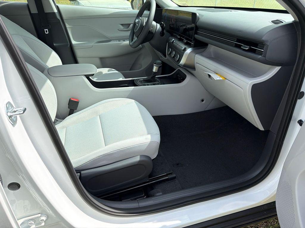 New 2026 White Hyundai SE FWD image 13
