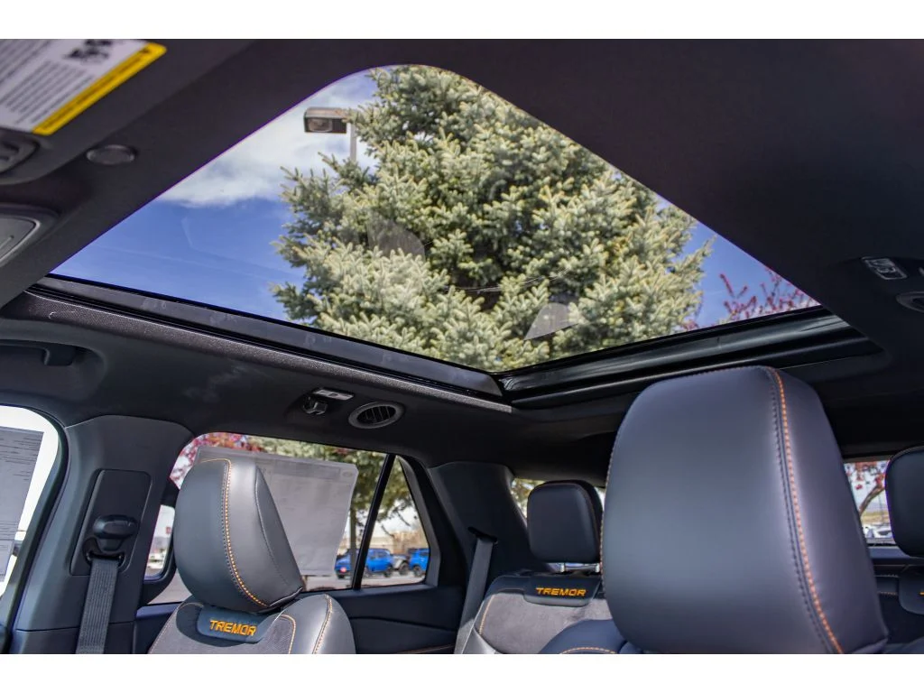 New 2026 STAR WHITE METALLIC Ford Tremor image 16