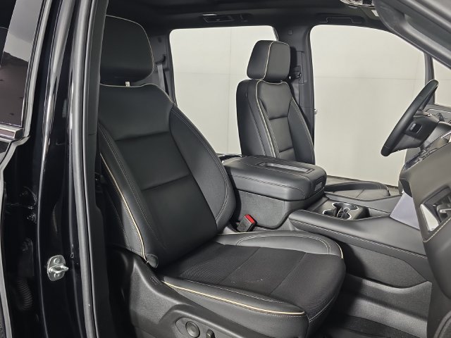 Used 2024 Onyx Black GMC SLT image 33