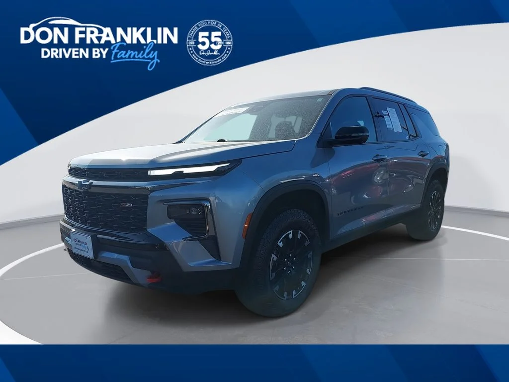 Used 2025 Gray Chevrolet Z71 image 1