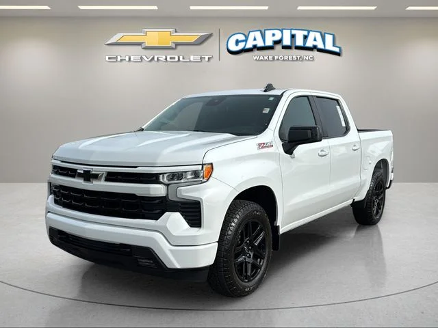 Used 2025 White Chevrolet RST image 9