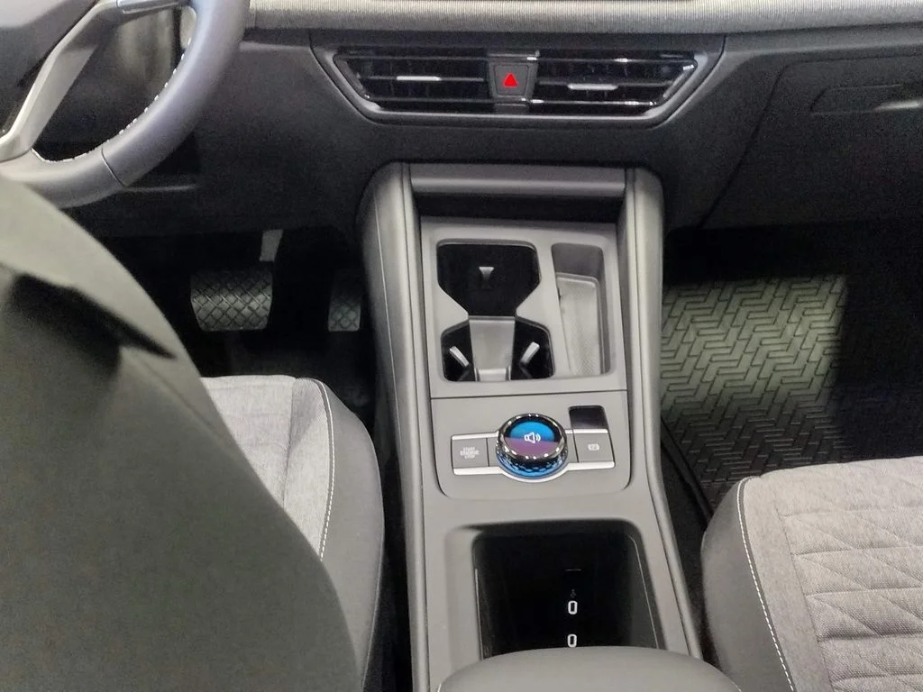 New 2026 White Volkswagen S image 32