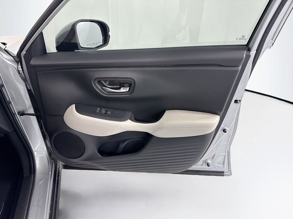 New 2027 Solar Silver Metallic Honda LX image 25